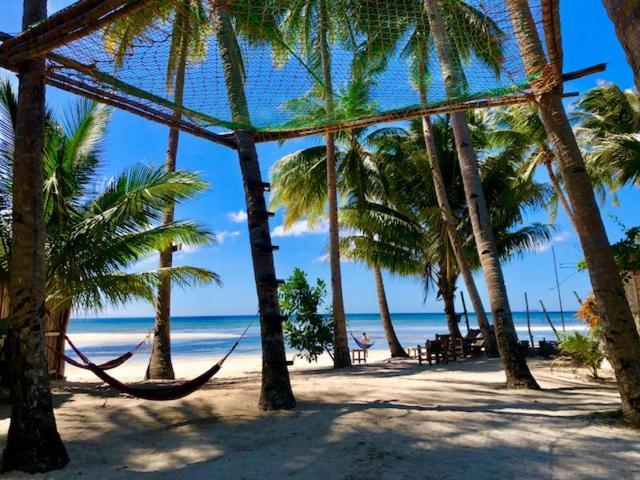 Apo Diver Beach Resort Сан-Хуан Экстерьер фото