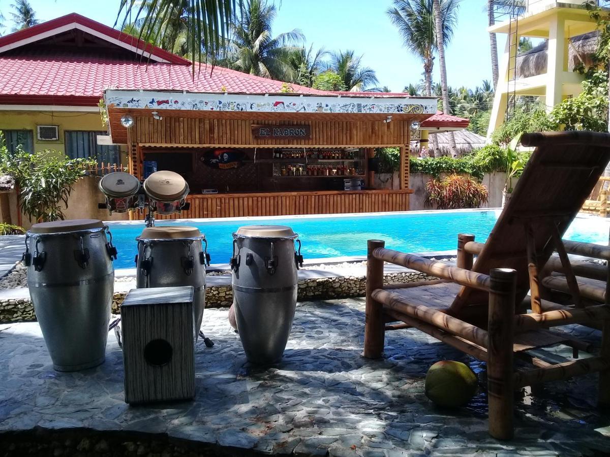 Apo Diver Beach Resort Сан-Хуан Экстерьер фото