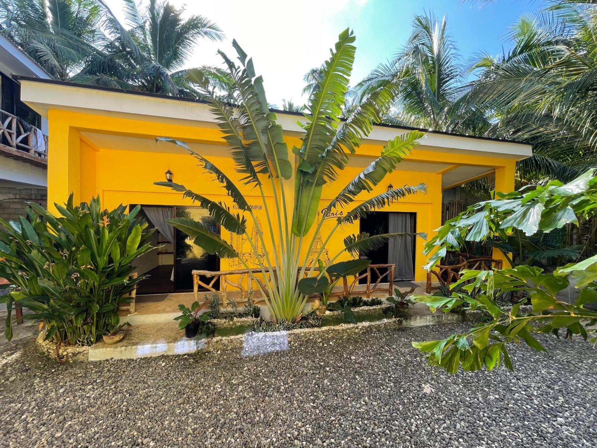 Apo Diver Beach Resort Сан-Хуан Экстерьер фото